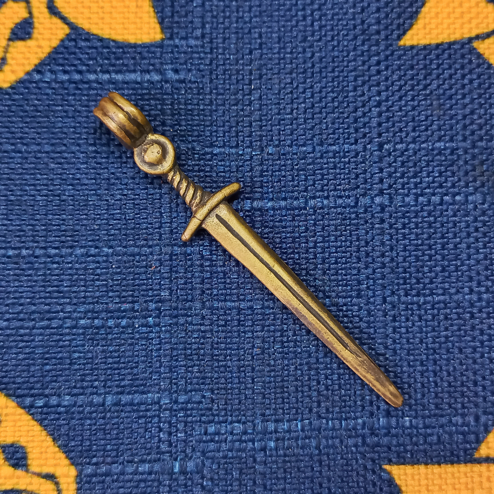 Подвеска. Меч Довмонта