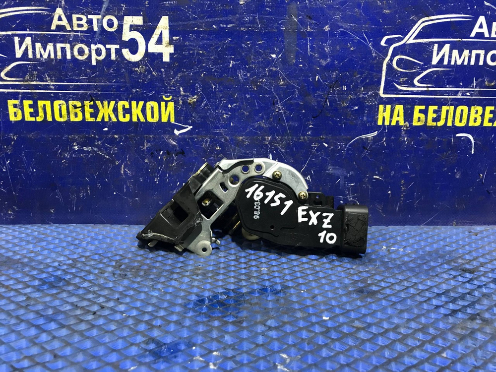 Замок багажника TOYOTA RAUM 1997-2003