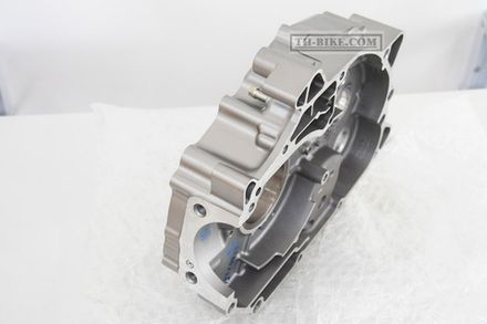 11100-K0G-900. CRANKCASE COMP., R. HONDA