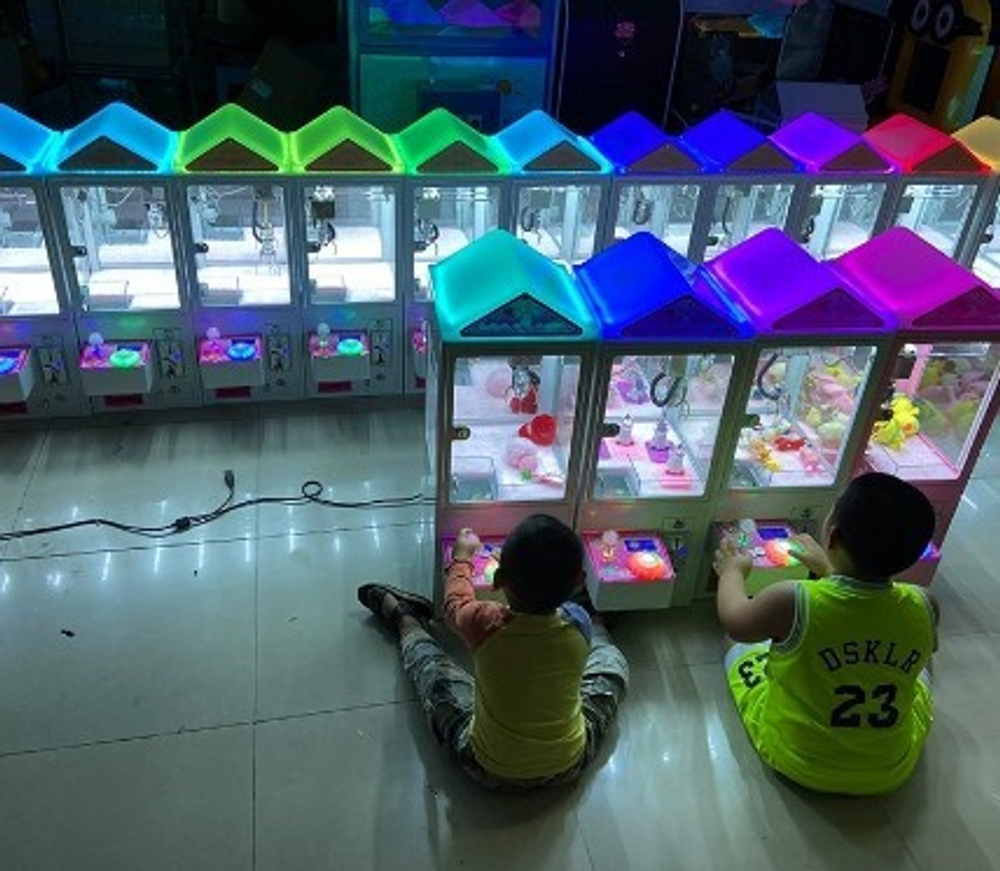 Автомат с игрушками SMALL BOUTIQUE MINI CRANE MACHINE