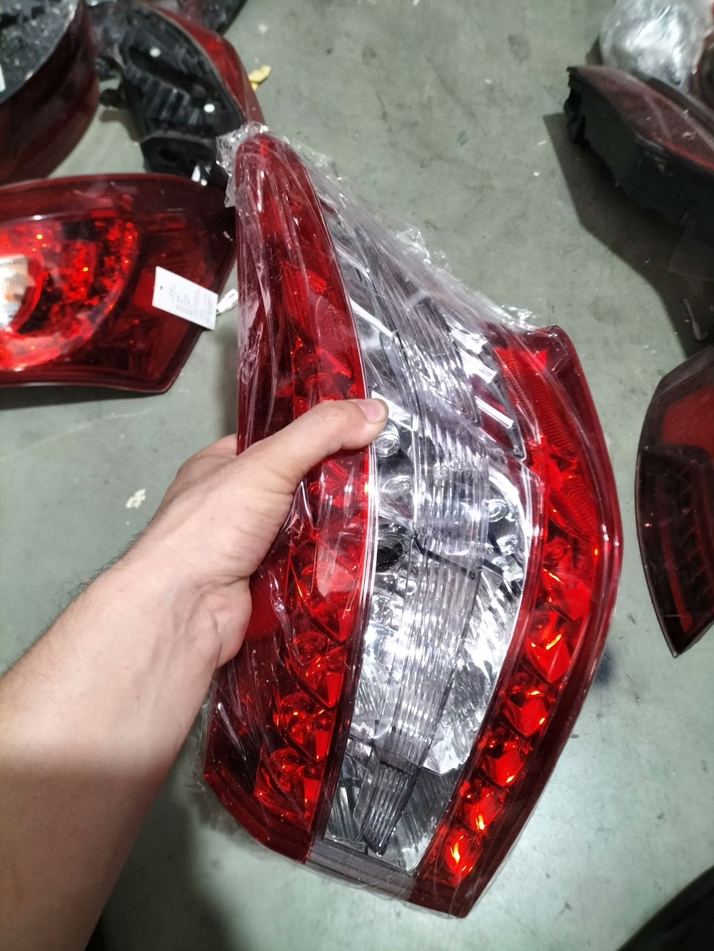 Задний левый фонарь в сборе для Nissan Sylphy 2012-2014