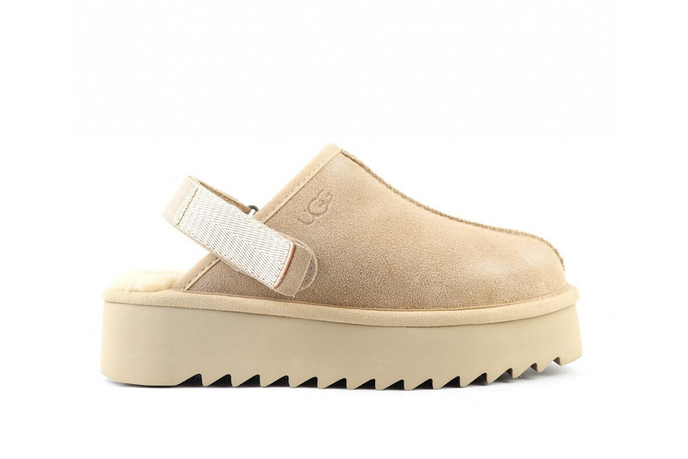 UGG Goldenstar Clog Platform Sand