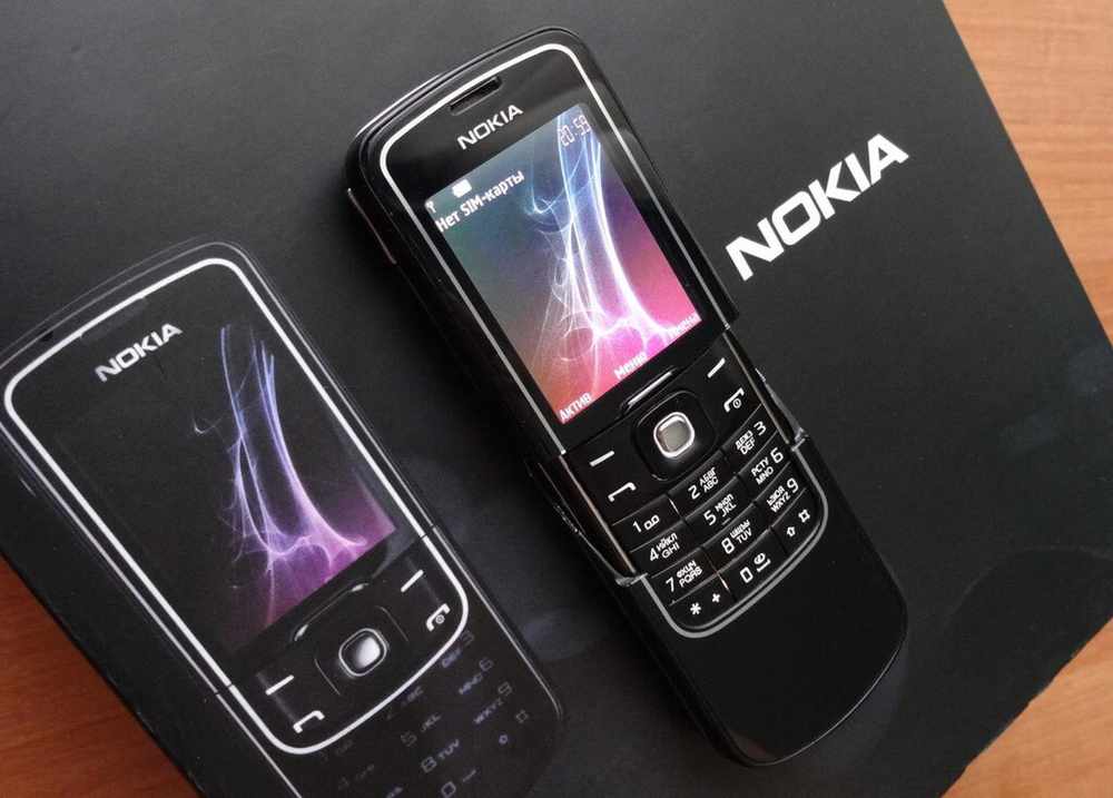 Мобильный телефон Nokia 8600 Luna