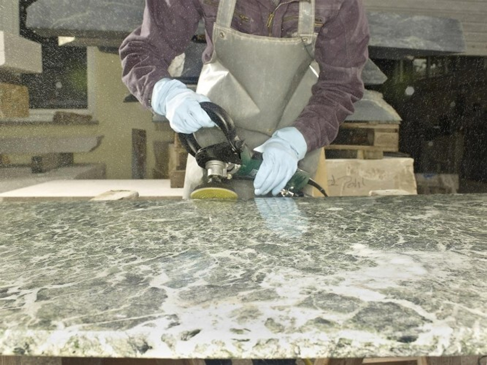 Полировальная машинка METABO PWE 11-100 602050000