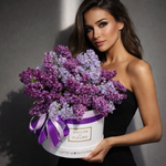 Ароматная сирень в белой подарочной коробке "Maison des fleurs"