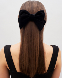 Черный бант из бархата