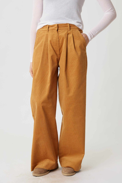 Брюки со складками из бежевого вельвета