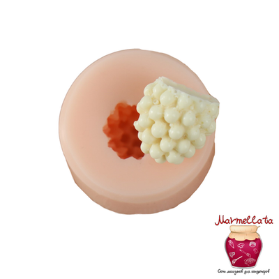 Молд силиконовый "Ягода", 1,5*1,5*1,5 см