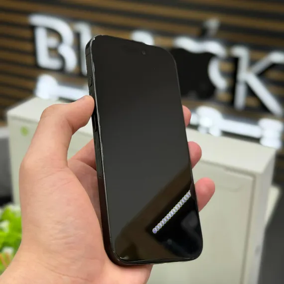 Б/У Телефон iPhone 16 Pro 256Gb Black Titanium 92% (FRW3JYGWPD)