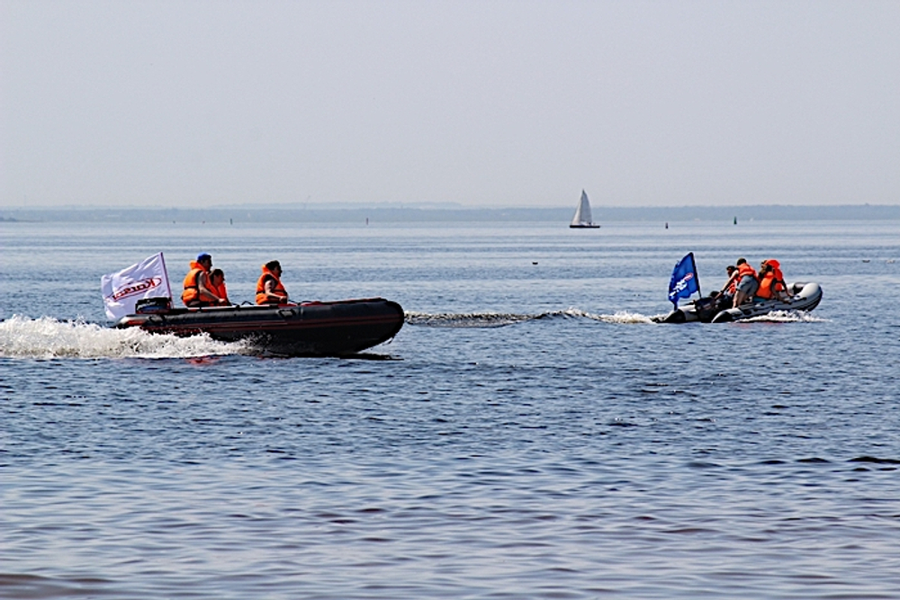 Лодка ПВХ Мнев и К Korsar Командор KMD-470Pro -