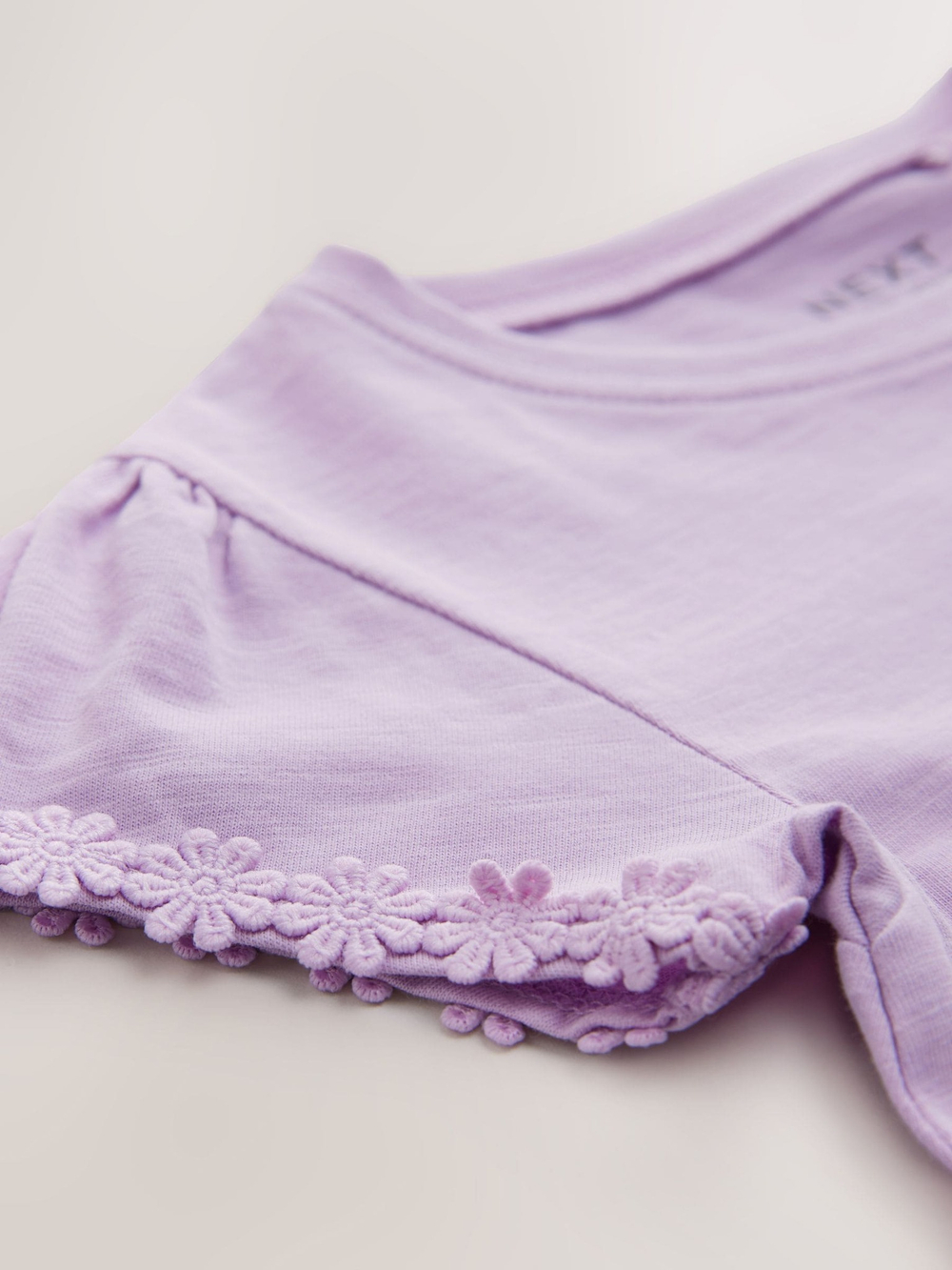 Футболка с вышивкой для девочки Next AM0-278, Сиреневый