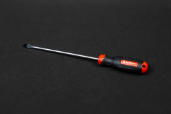 Отвертка шлицевая SL8х200 CS-30.4.8