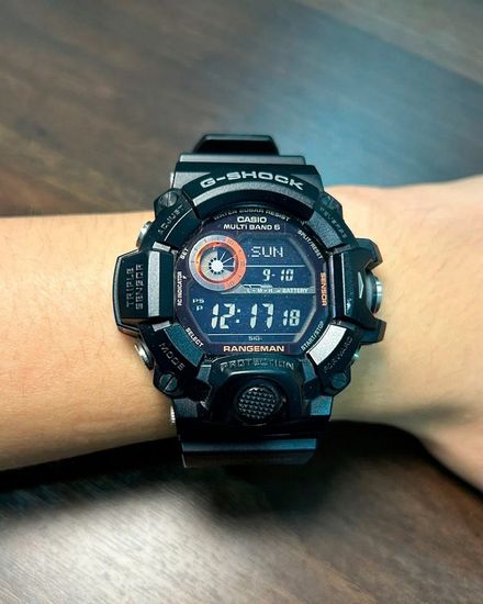 Наручные часы Casio GW-9400BJ-1JF