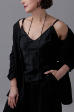 Нить-трансформер "Венеция" из черного венецианского бисера с графитовым магнитом