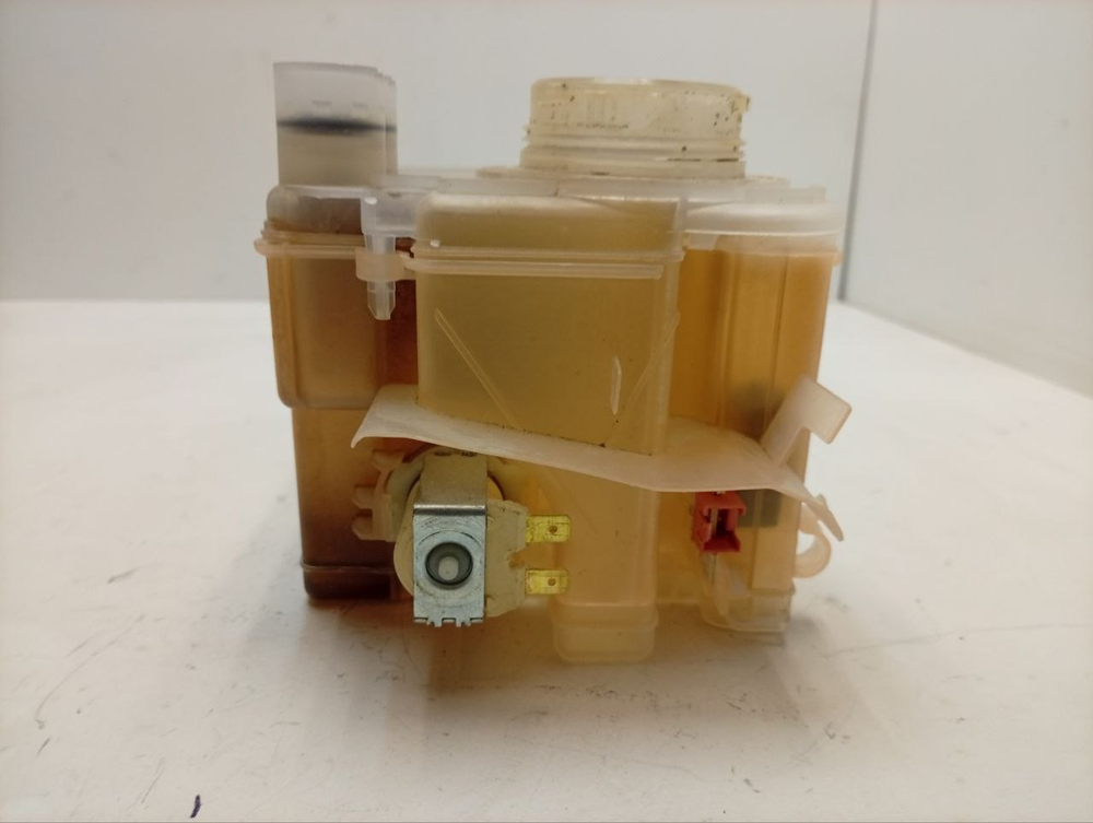 ESL98330 ктп2 Бачок для соли посудомоечных машин Eleсtrolux AEG Zanussi 1174849008 б/у