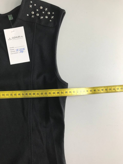 Платье Benetton обтягивающего кроя, маркировка 2XL, визуально на 11/12 лет