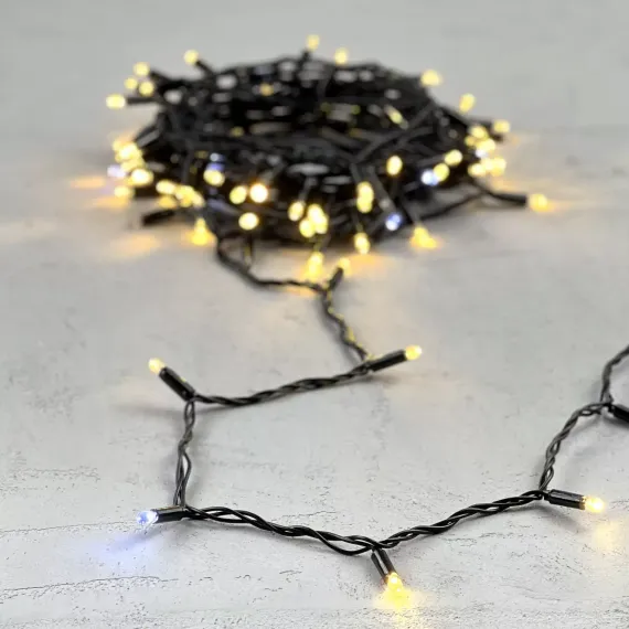 Светодиодная гирлянда с колпачком 100 экстра теплых белых LED ламп 10 м., мерцание, 220-230 В., черный провод ПВХ, IP65, LTC (PST100BLWCAP-11-2WW)