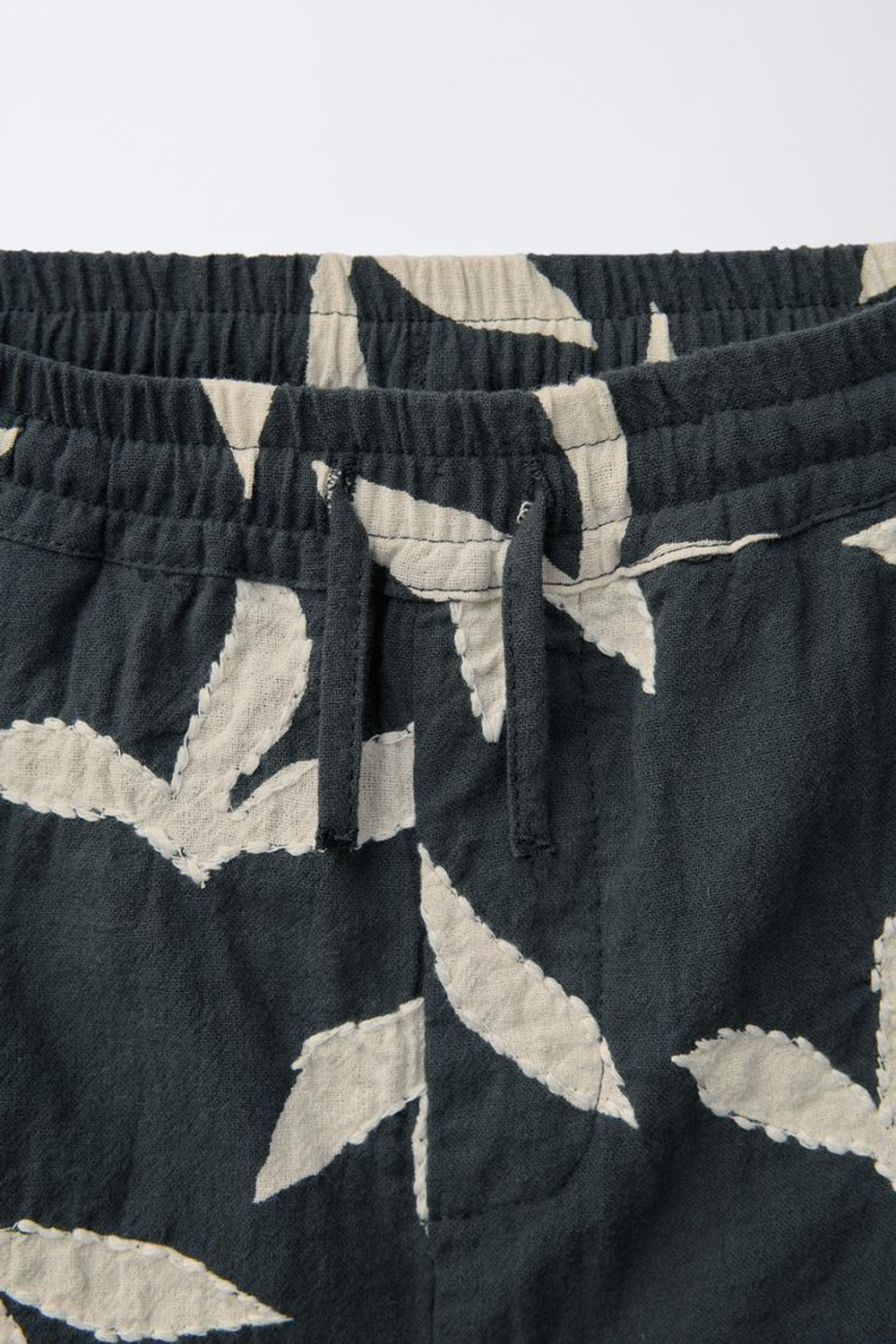 ZARA ШОРТЫ С ВЫШИВКОЙ, АНТРАЦИТОВО-СЕРЫЙ