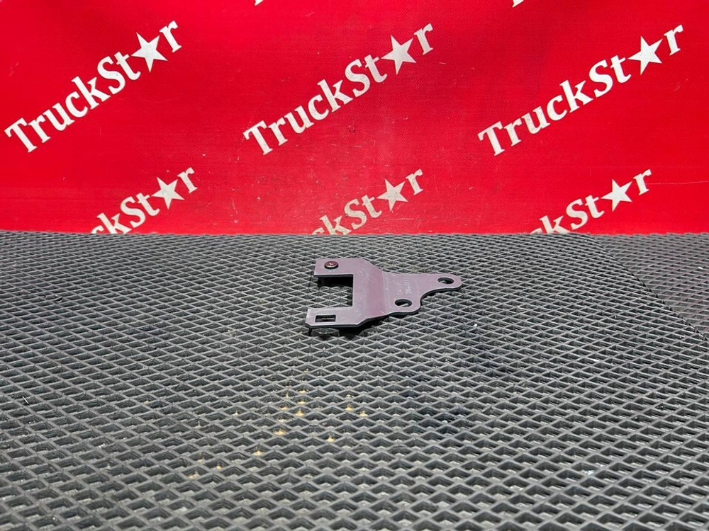 Кронштейн бачка ГУРа