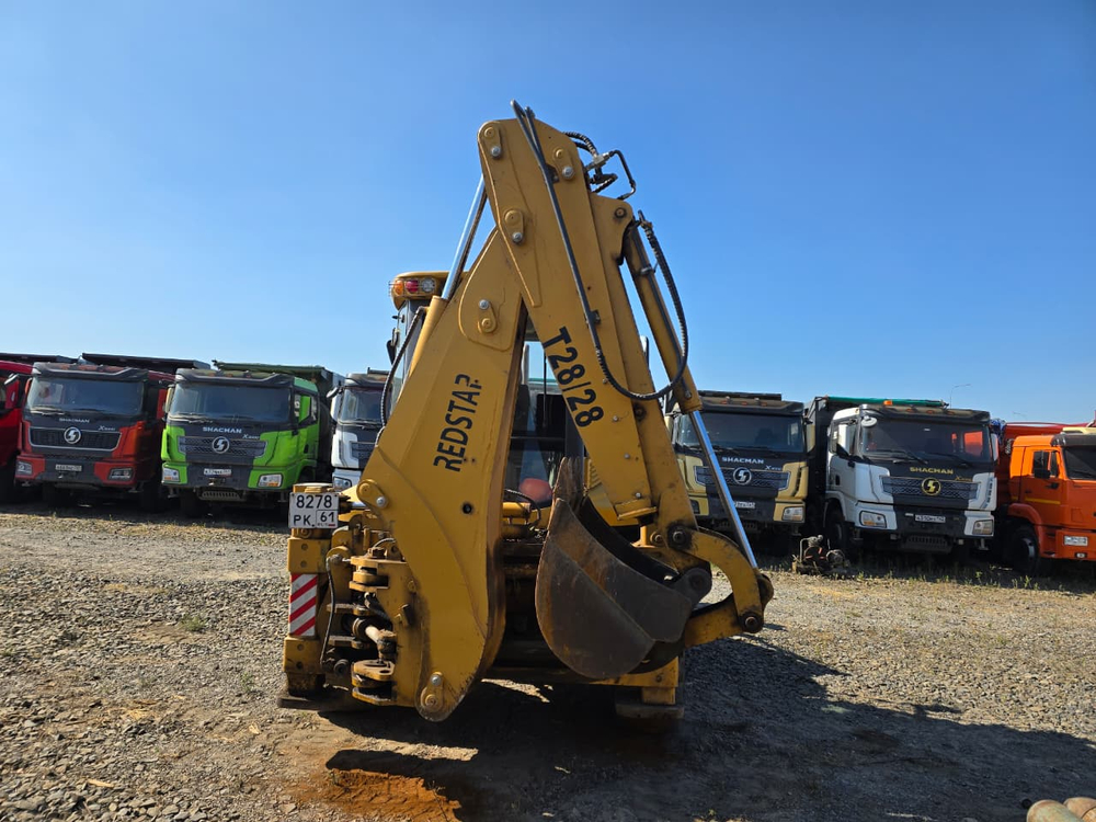 REDSTAR T28* Экскаватор-погрузчик T28/28 (Дизельный, 4,8 л, 102 л.с., АТ)