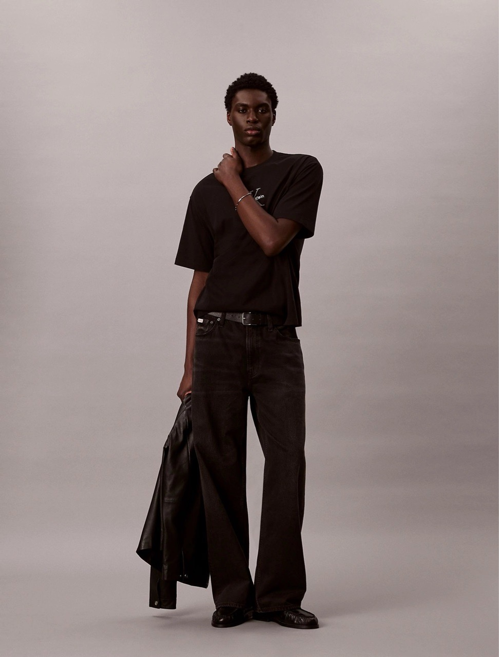 Футболка Calvin Klein Monologo Relaxed Tee Bright Black