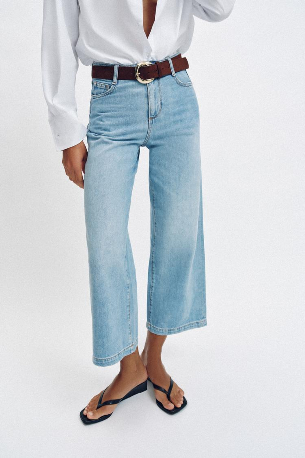 ZARA ДЖИНСЫ WIDE LEG УКОРОЧЕННЫЕ С ВЫСОКОЙ ПОСАДКОЙ И РЕМНЕМ, ГОЛУБОЙ