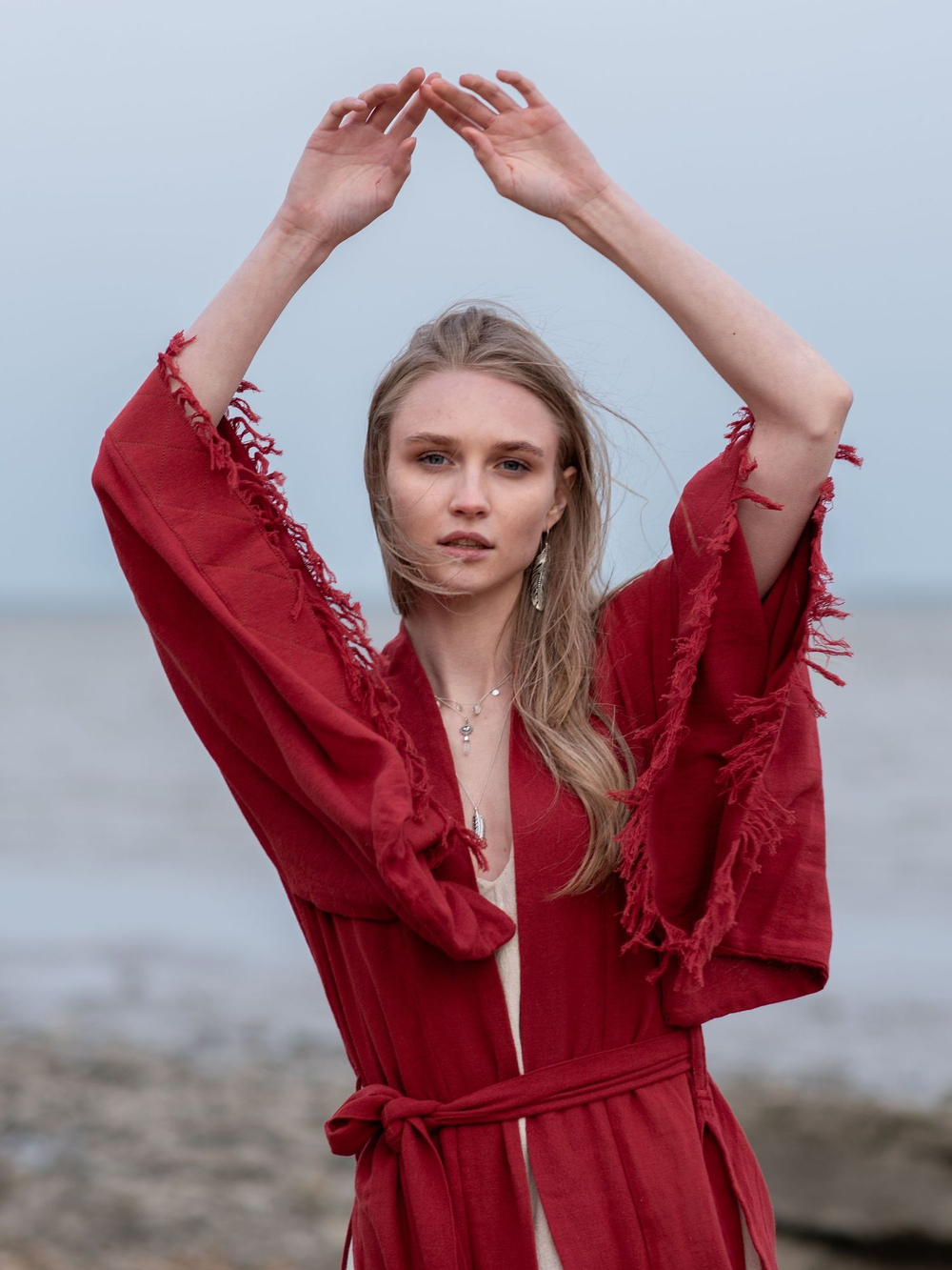 Кимоно с разрезами (красный)