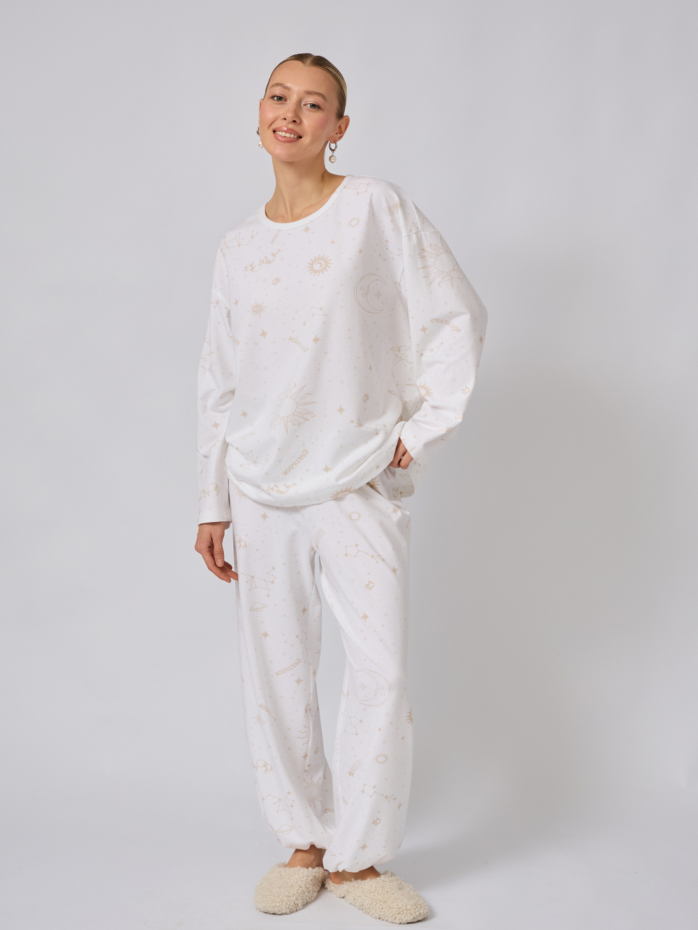 Пижама с брюками и лонгсливом "Зодиак"