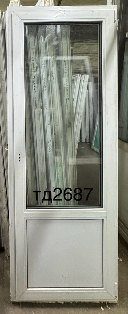 Дверь балконная пластиковая Б/У 210(в) х 77(ш)