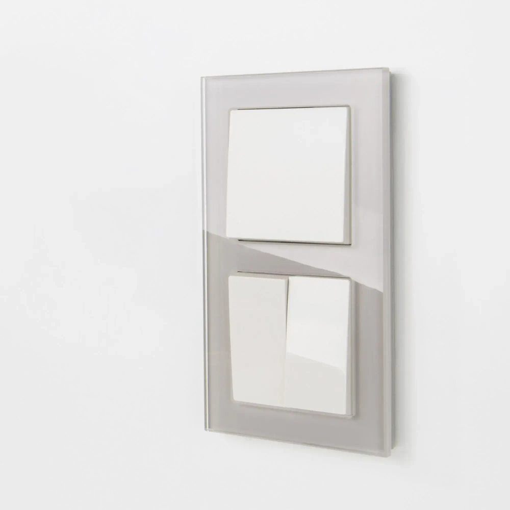 Рамка из стекла на 2 поста Favorit дымчатый W0021117