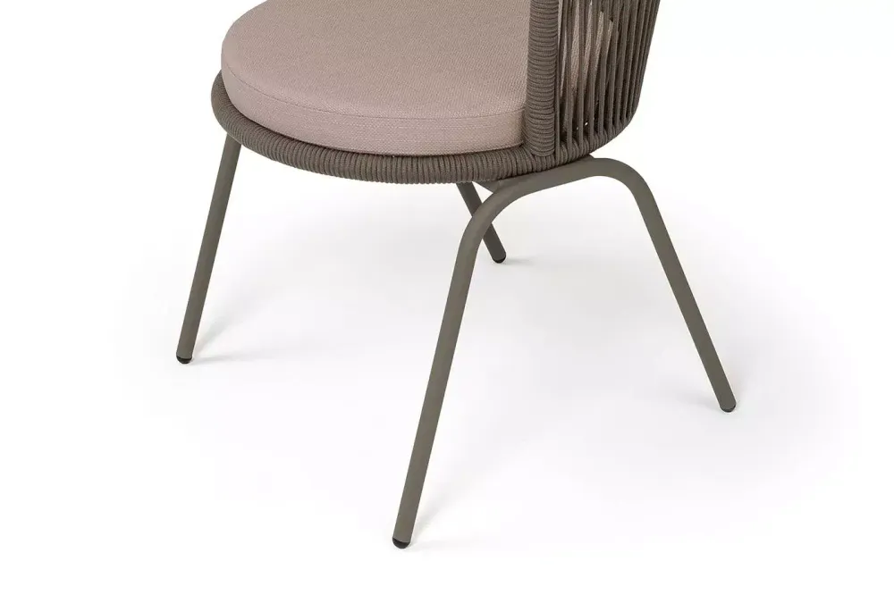 "Люксембург" стул плетеный из роупа, каркас из стали бежево-серый (RAL7006) муар, роуп коричневый круглый, ткань Mossle бежевая