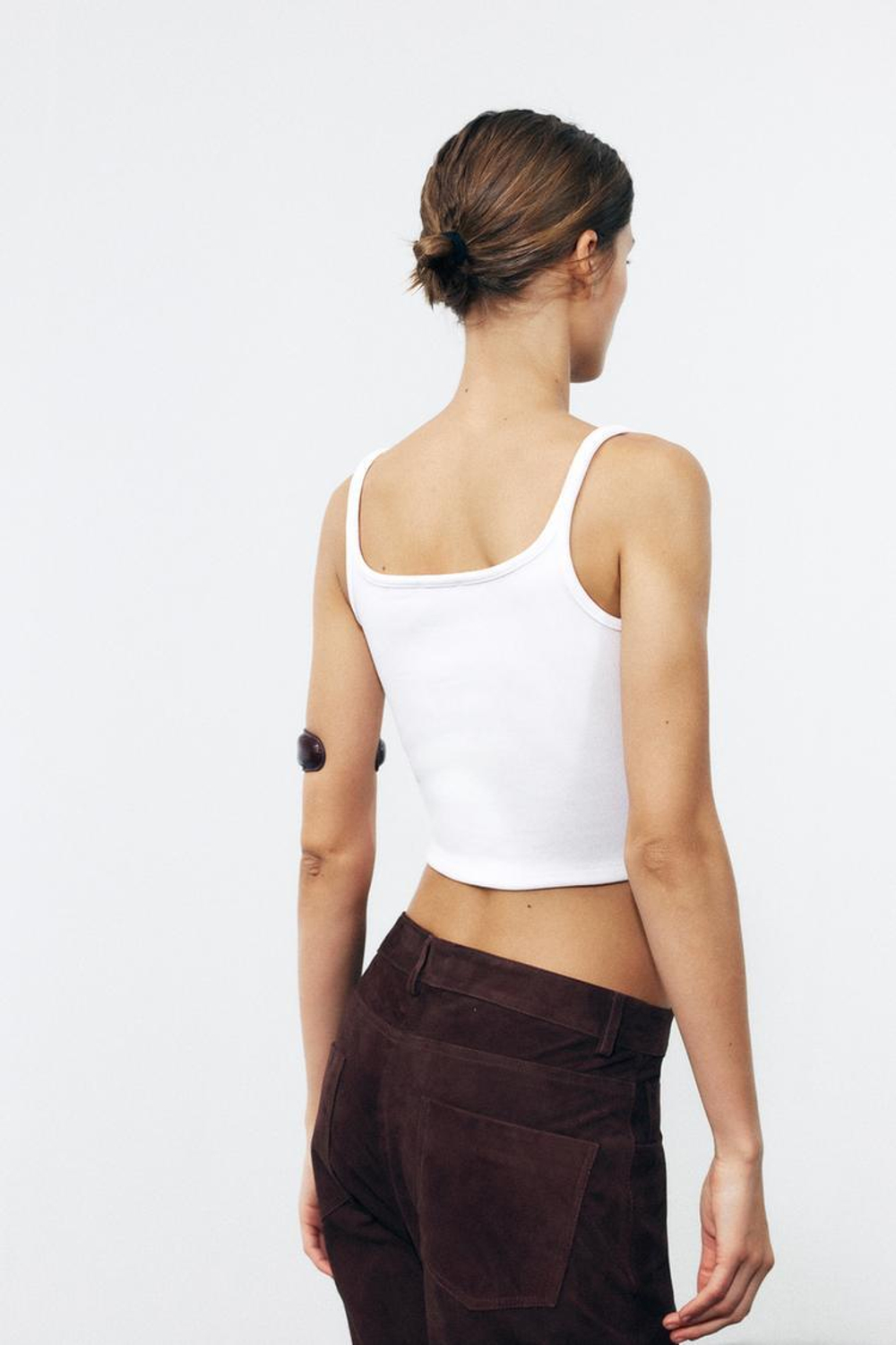 ZARA УКОРОЧЕННЫЙ ТОП В РУБЧИК, БЕЛЫЙ