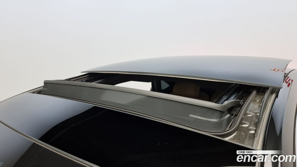 Audi A8 (D5) 55 TFSI Quattro LWB (12.2020)