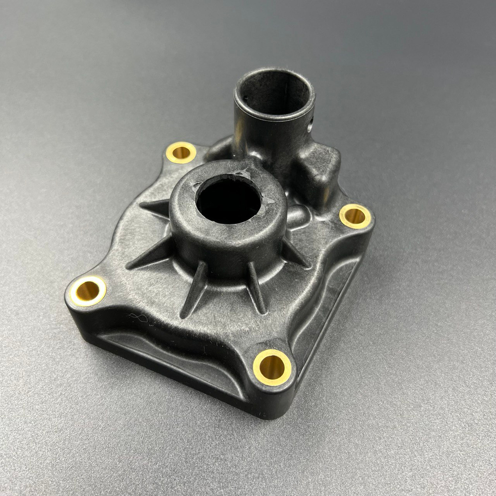 Корпус помпы охлаждения Suzuki DF40-60(A) (Suzuki)