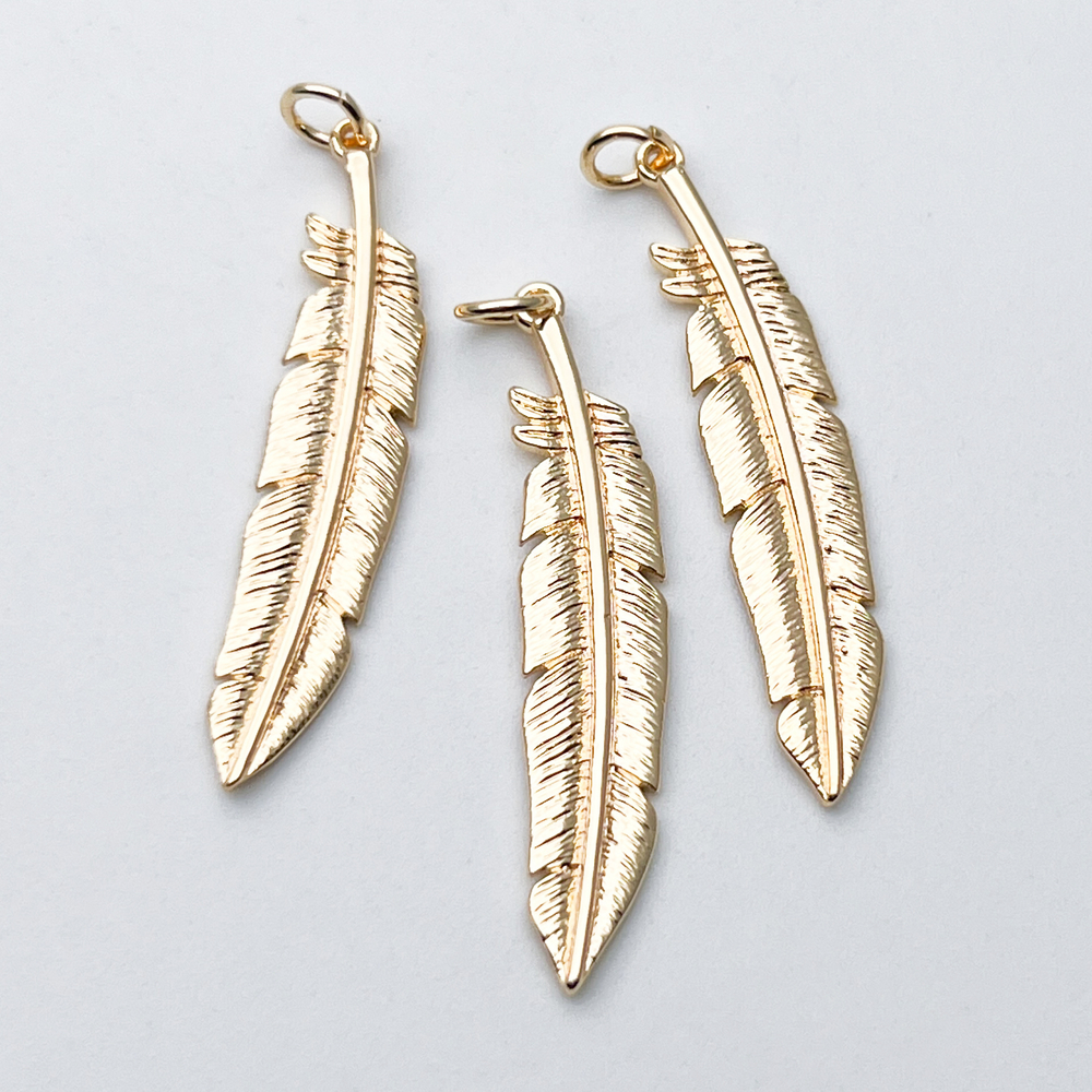 Подвеска Перо, цвет золото, размер 36*7,5, цена за 1 шт