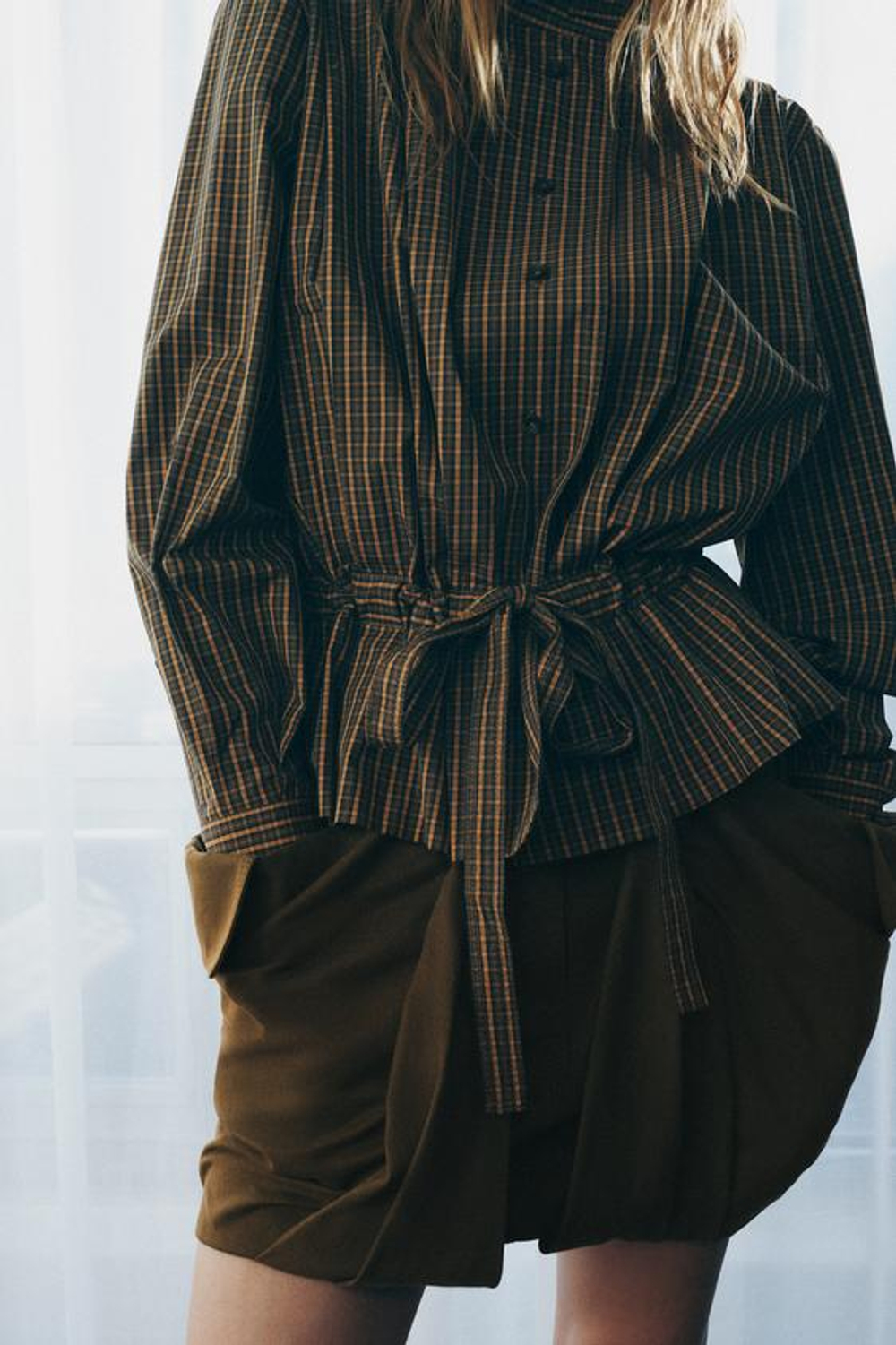 ZARA КОРОТКАЯ ЮБКА КАРГО — ZW COLLECTION, ХАКИ