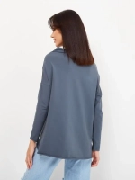 Лонгслив оверсайз с вырезом лодочка