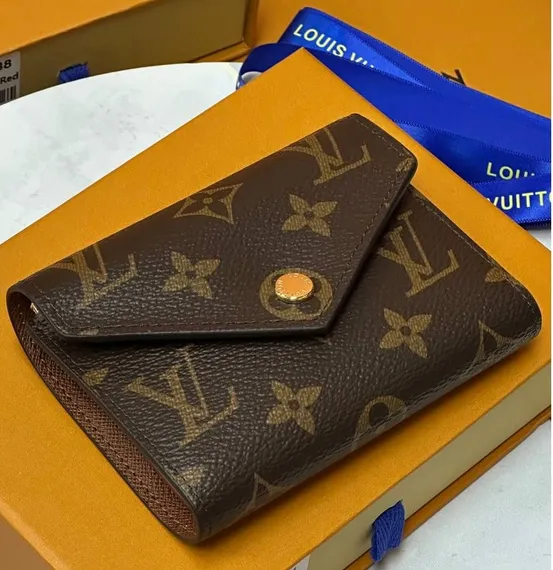 Кошелек Louis Vuitton Victorine канва Monogram Macassar