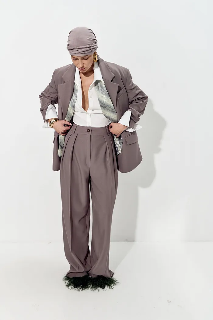 Пиджак свободный костюмный цвета тауп