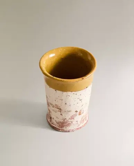 ZARA HOME СТАКАН ДЛЯ ЗУБНЫХ ЩЕТОК ИЗ ТЕРРАКОТЫ, ЖЕЛТО-КОРИЧНЕВЫЙ