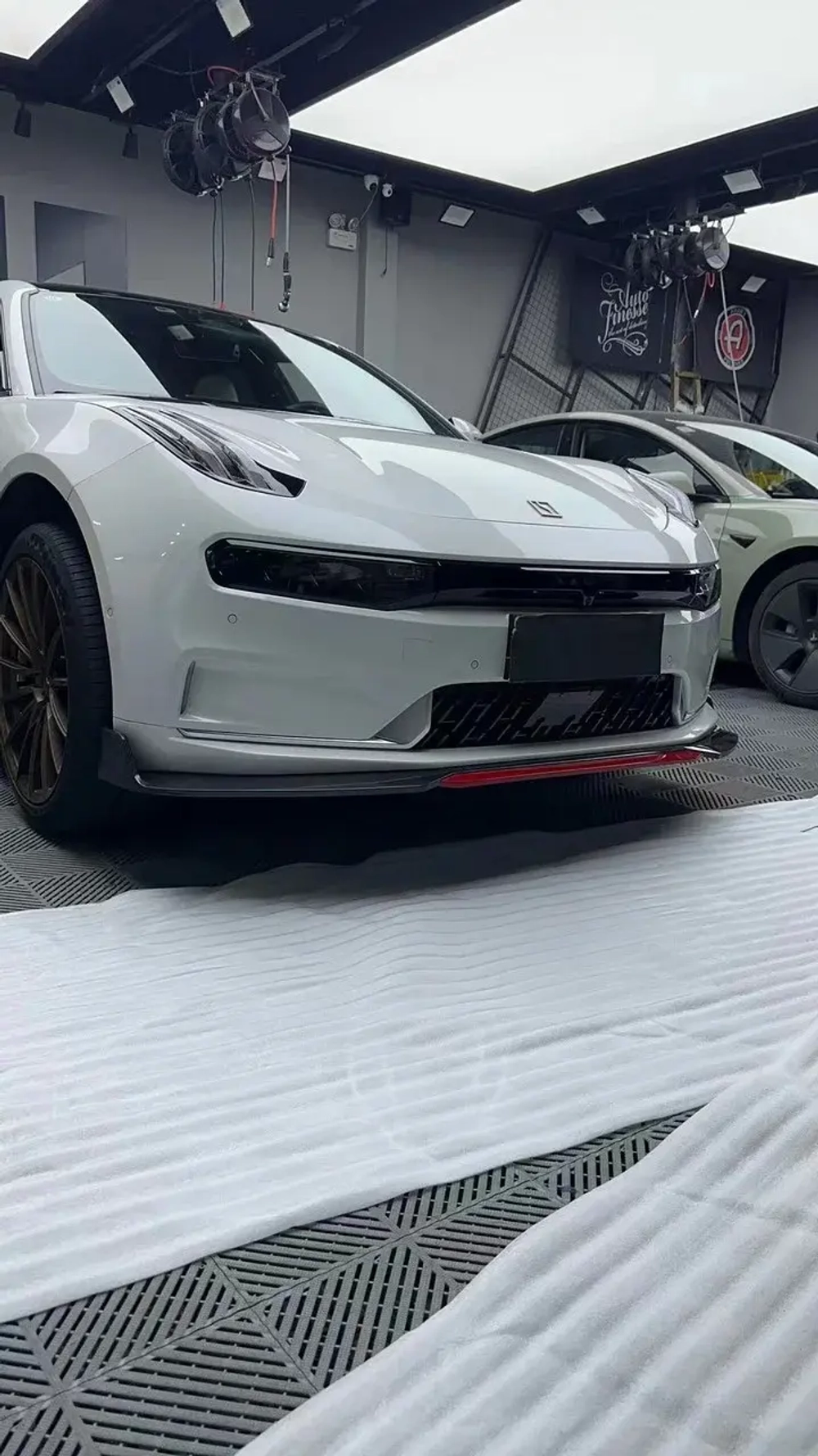 Карбоновый обвес FR для Zeekr 001 2021-2024+ Зикр