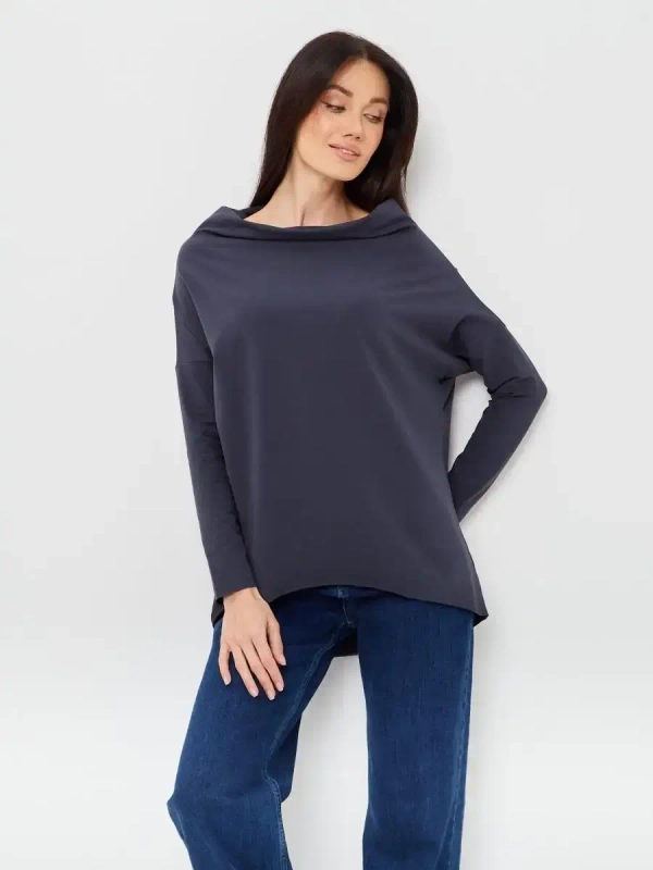 Лонгслив оверсайз с вырезом лодочка графит