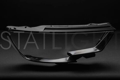 Правое стекло фары AUDI A3 8V 2016-2020 рест