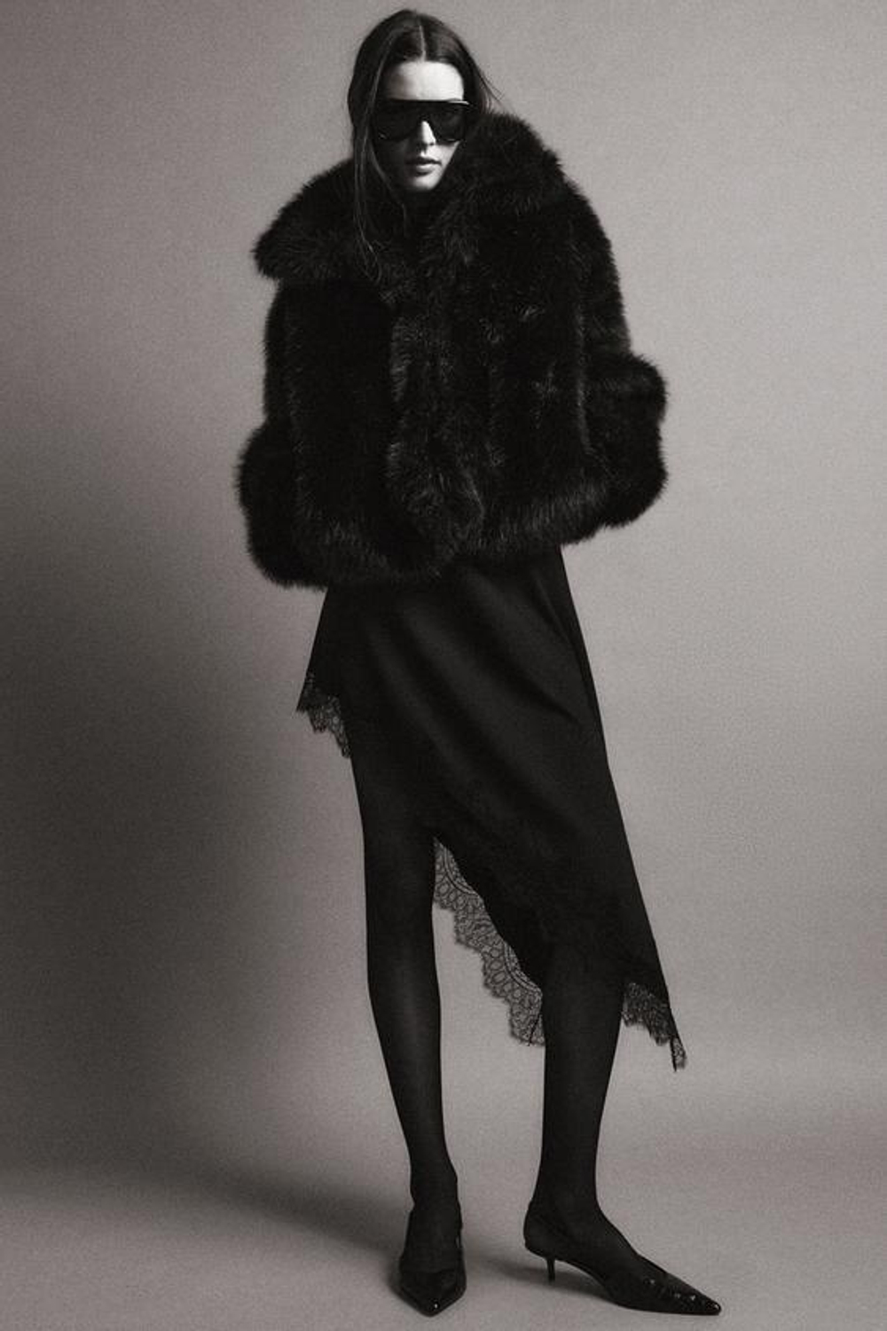 ZARA ЮБКА АСИММЕТРИЧНОГО КРОЯ С КРУЖЕВОМ — ZW COLLECTION, ЧЕРНЫЙ