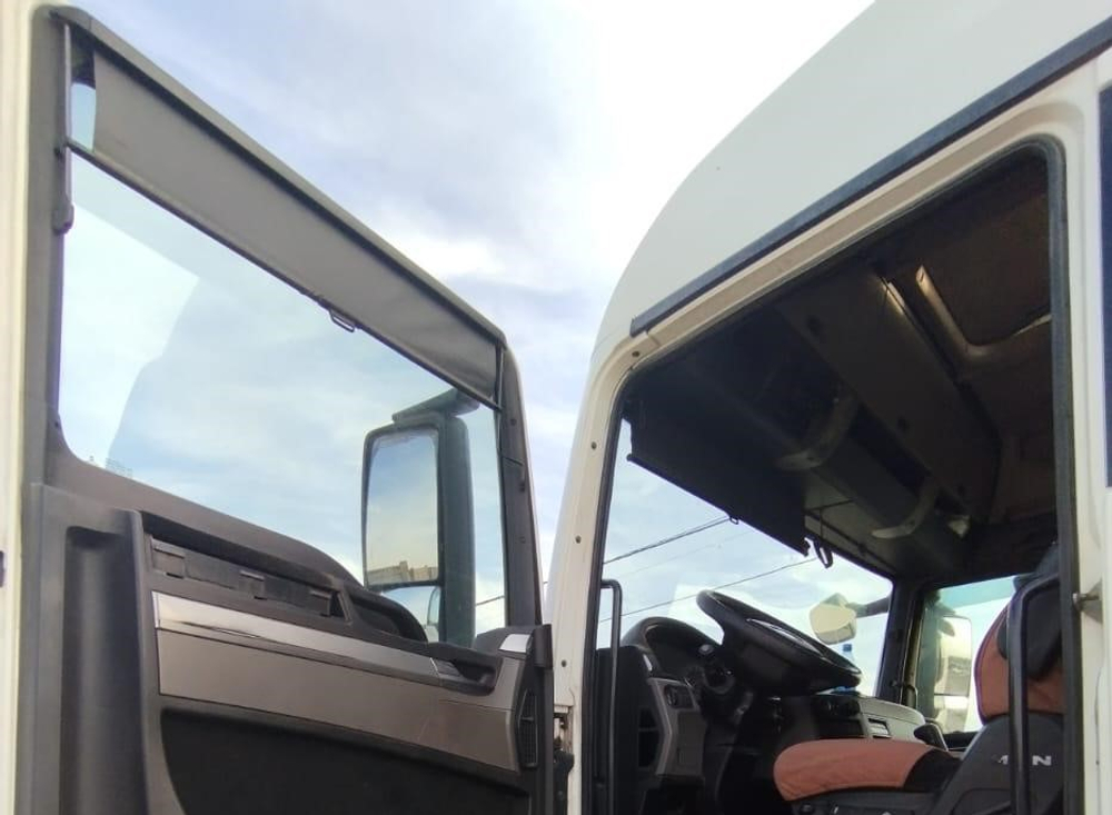 MAN TGX 4x2 Седельный тягач 18.440 4x2 BLS (Дизельный, 10,5 л, 441 л.с., АТ)