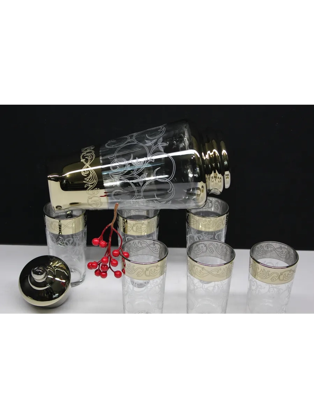 Набор для напитков ( Кувшин+ 6 стаканов)