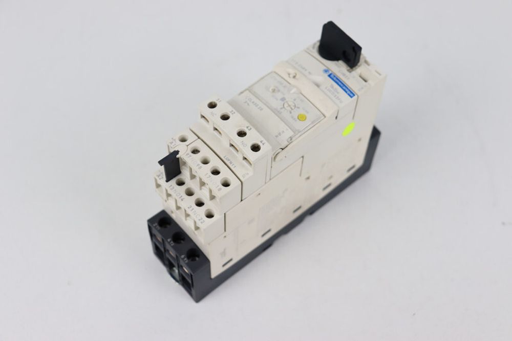 Schneider Electric LUCD32FU