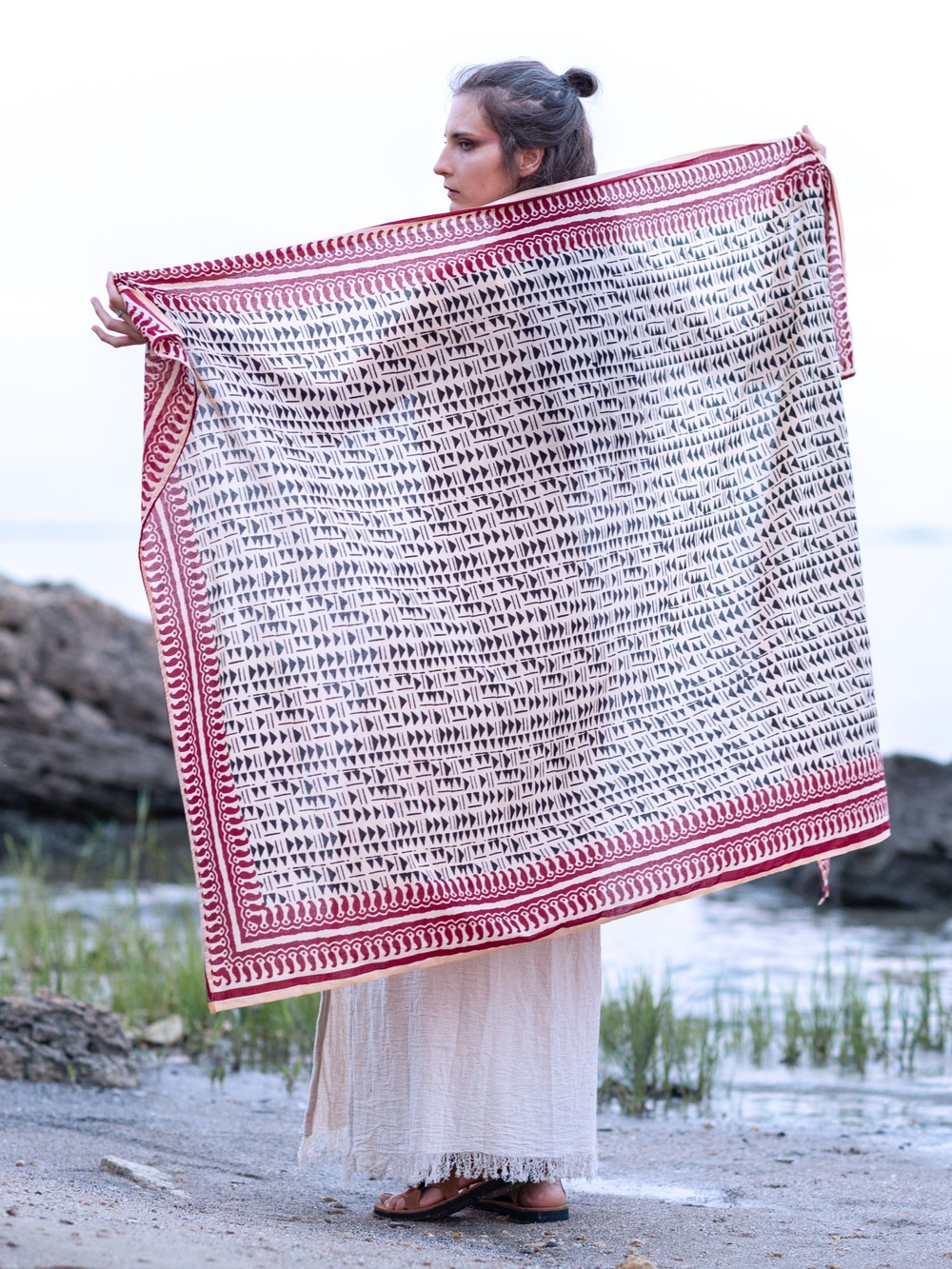 Легкий шарф-платок