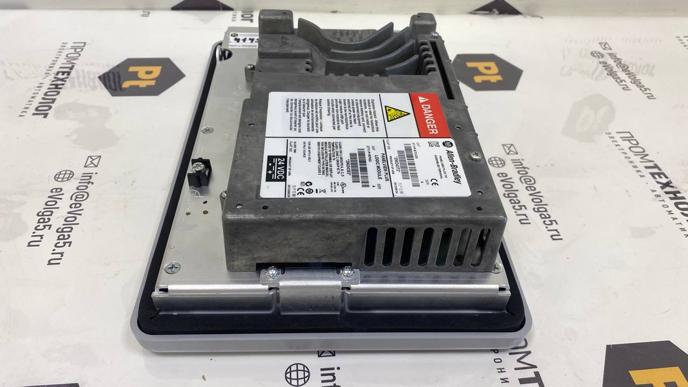Allen-Bradley 2711P-B7C4D8 + 2711P-RDB7C б/у