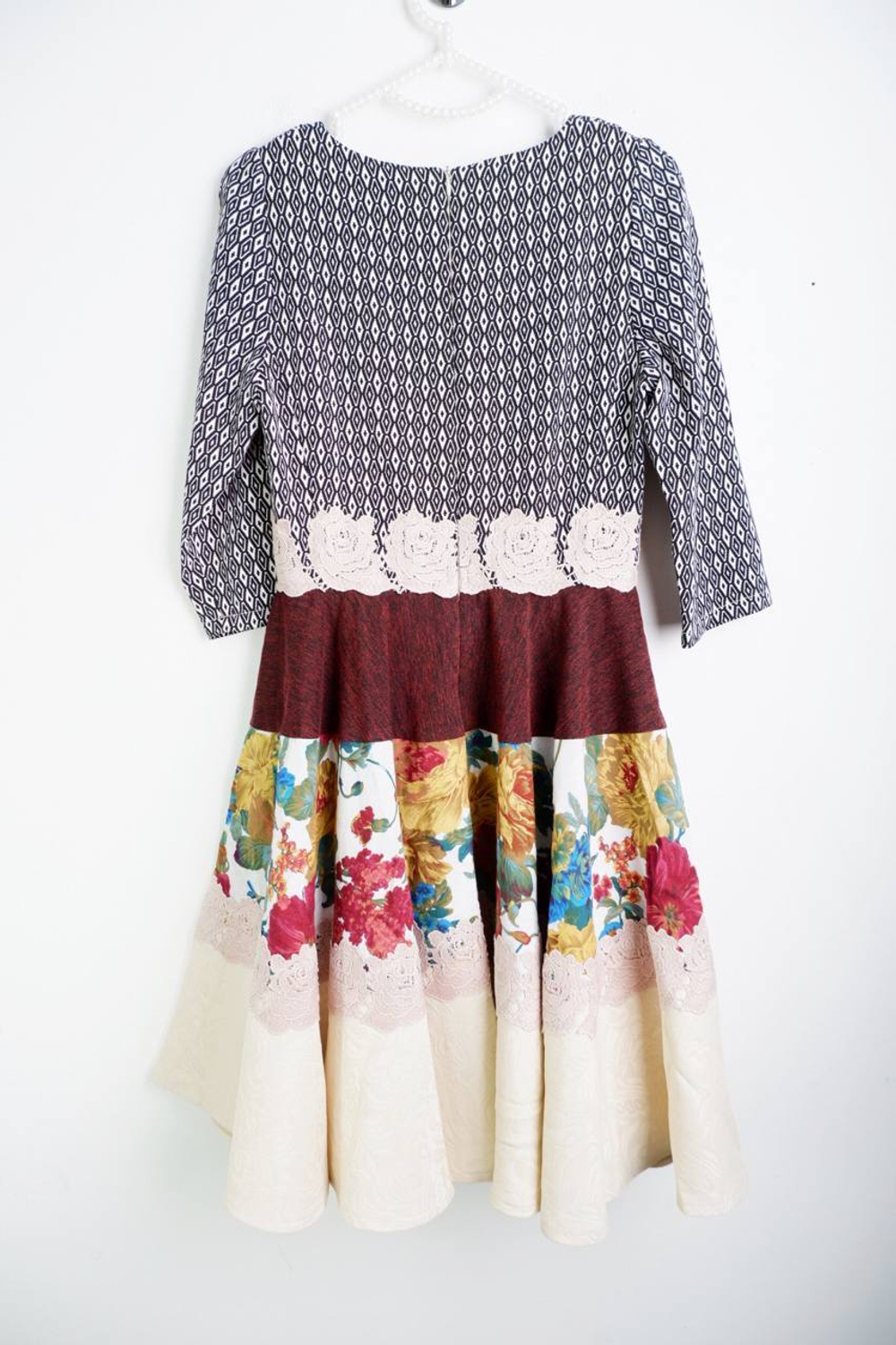 Платье для романтичного образа, визуально на 42 размер